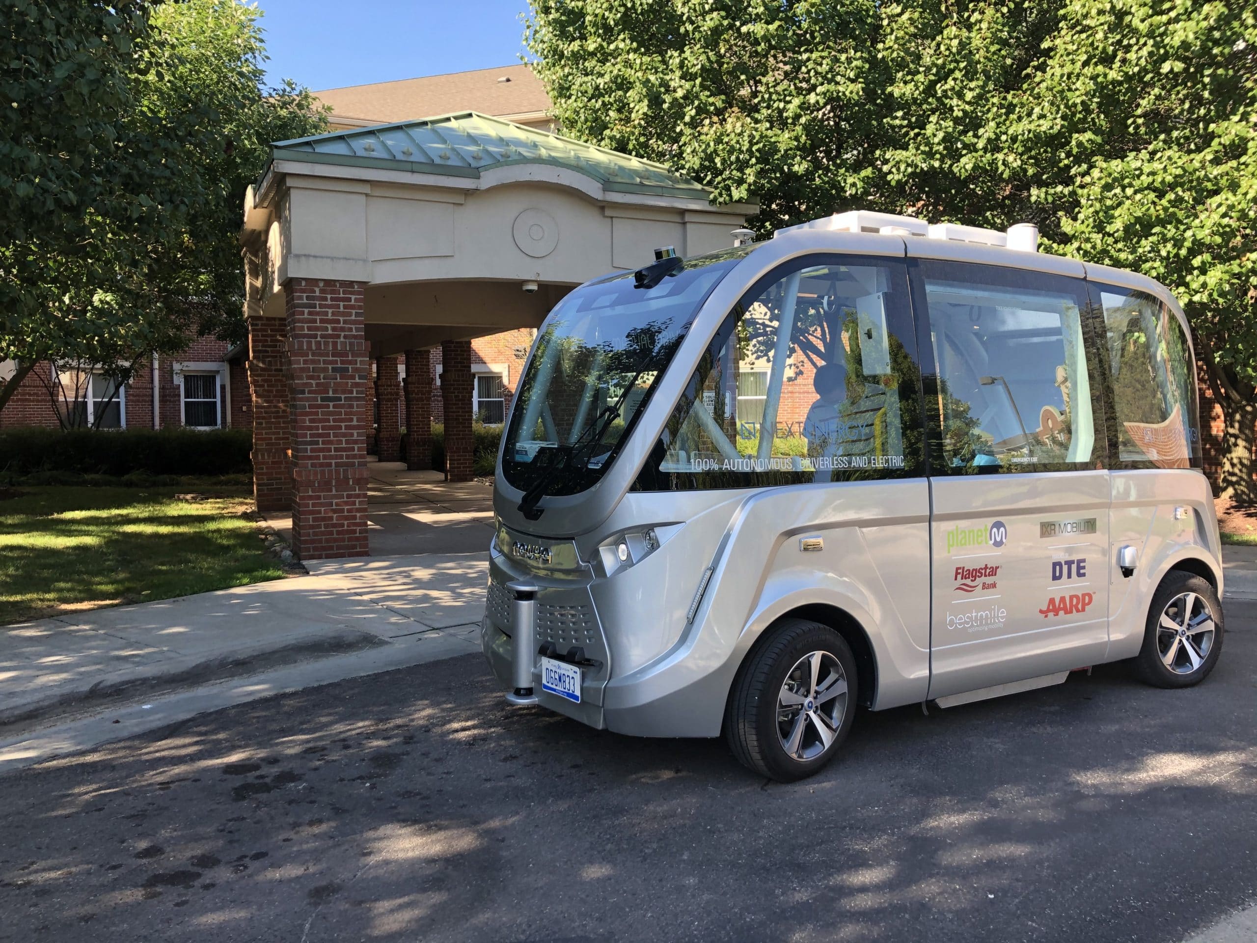 DMC self-driving shuttle